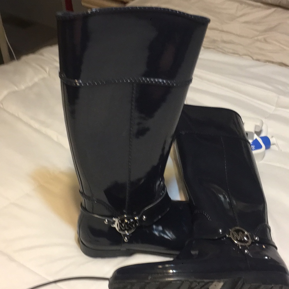 Rain boots